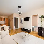Apartment National Stadium Cozy Retreat By Bookinghost