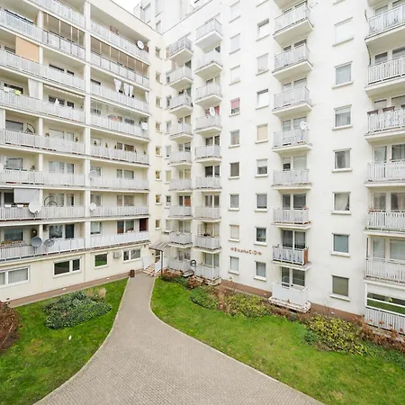 Apartment National Stadium Cozy Retreat By Bookinghost *