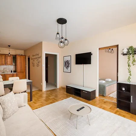 Apartment National Stadium Cozy Retreat By Bookinghost