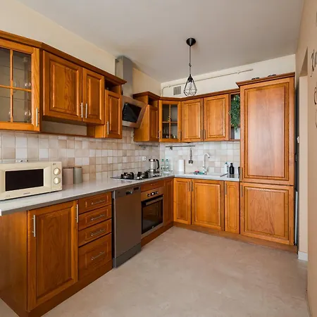 National Stadium Cozy Retreat By Bookinghost Varšava